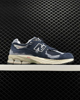 NEW BALANCE 2002R