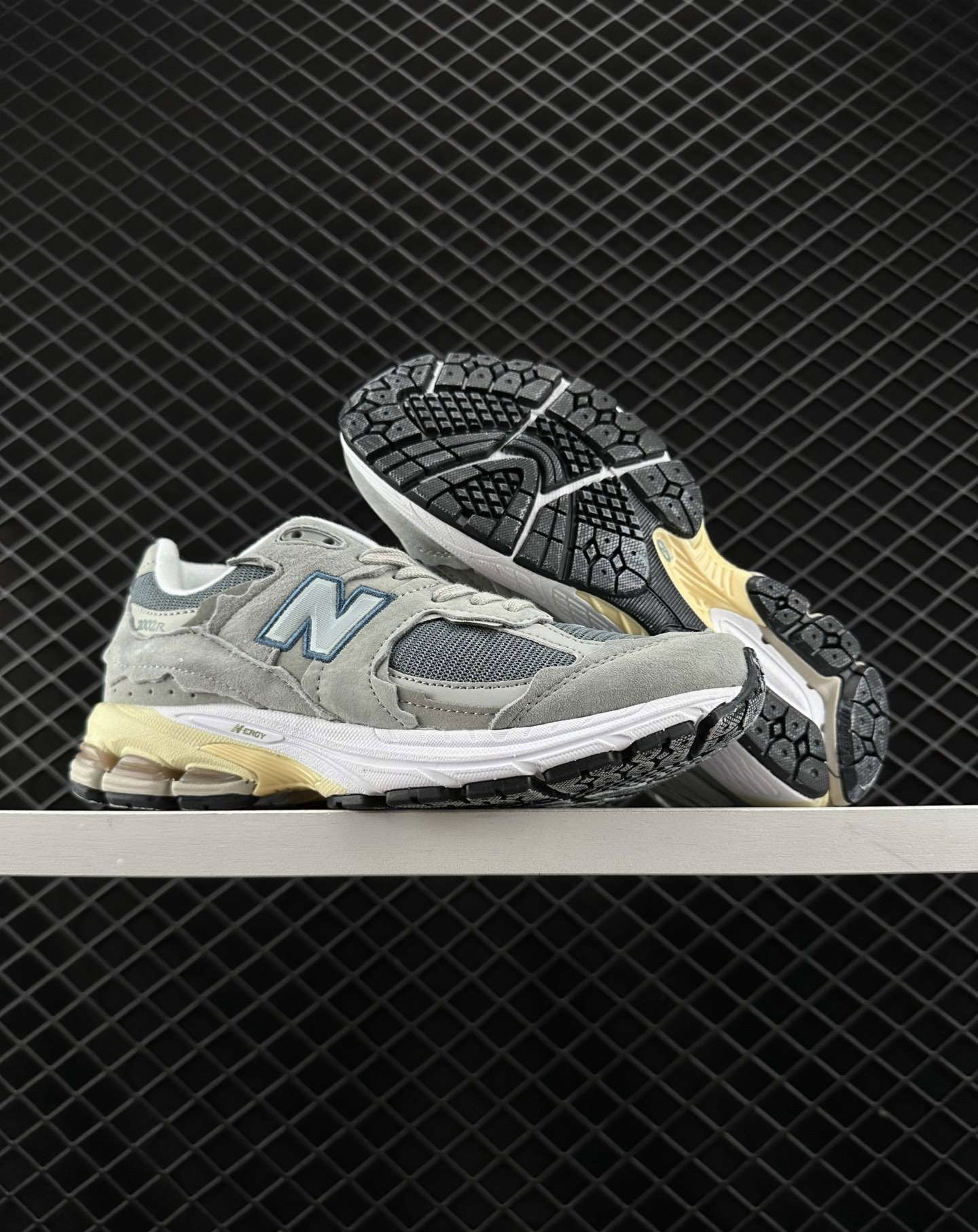 NEW BALANCE 2002R _6