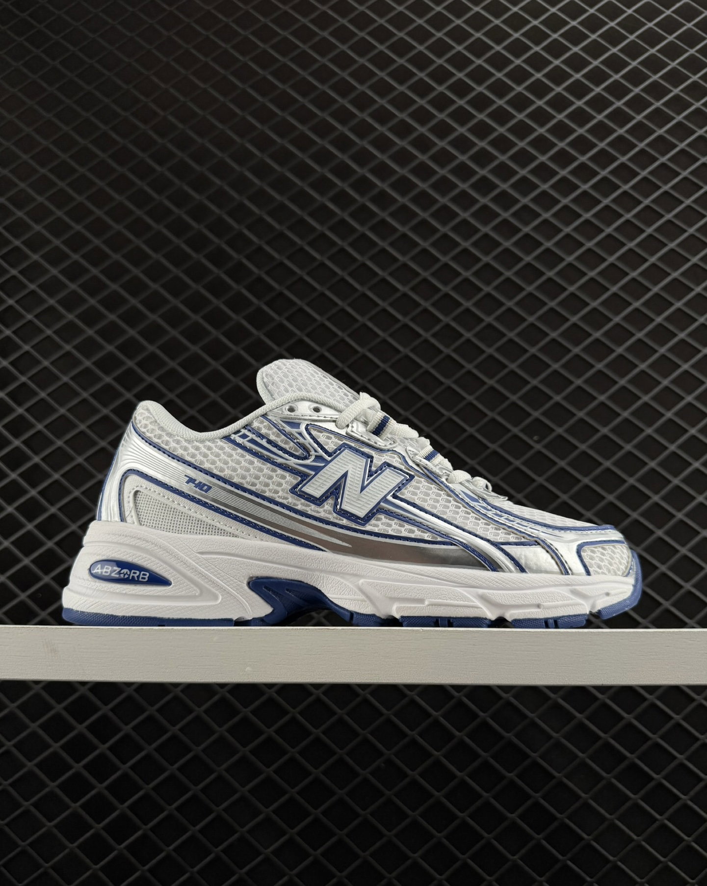 NEW BALANCE 740_2