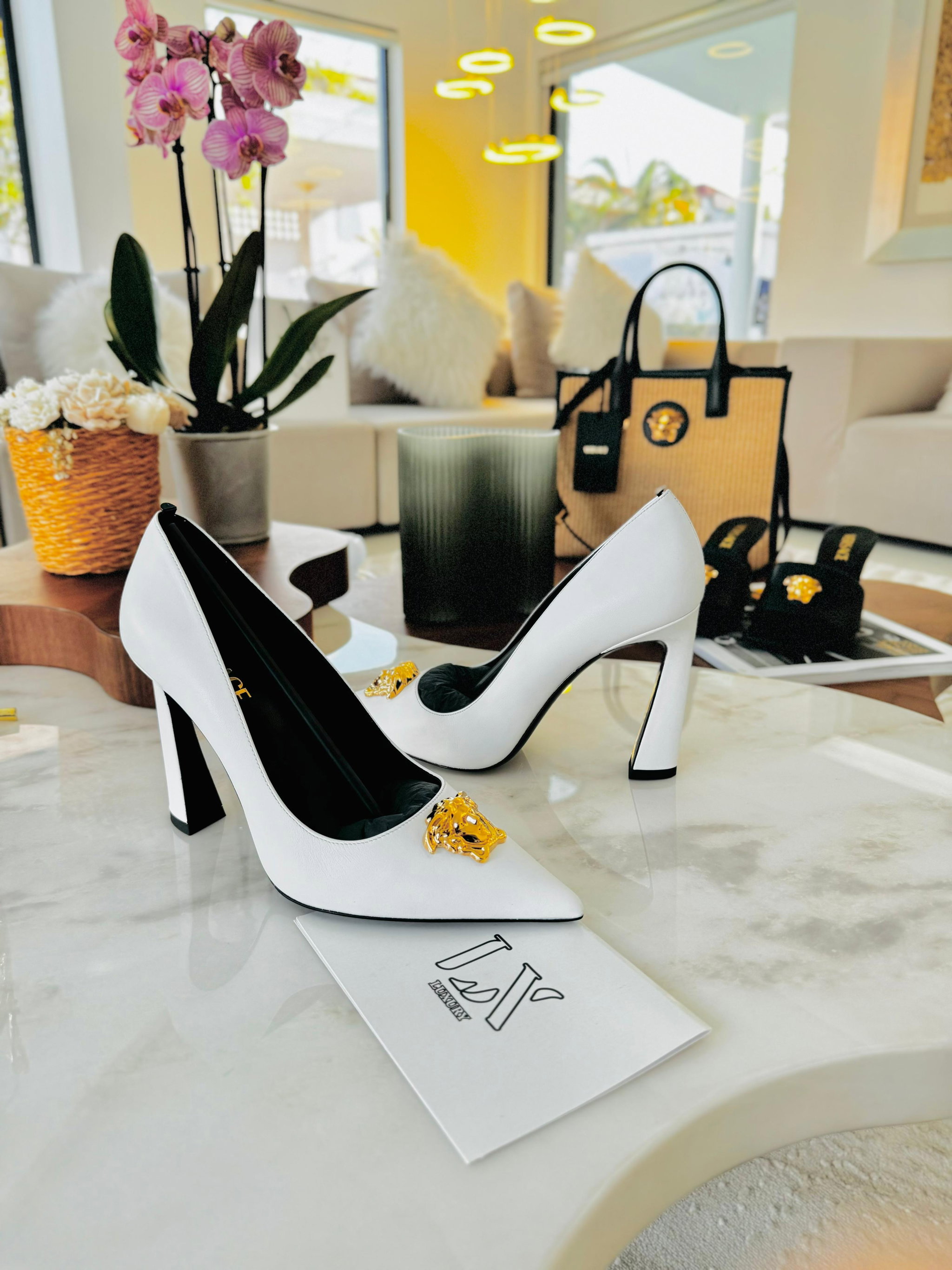 Saltos Versace lá medusa white _3