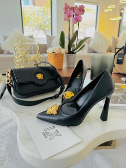 Saltos Versace - la medusa 