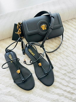 Sandálias versace Medusa 
