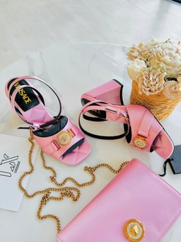 Sandálias Versace pink medusa 