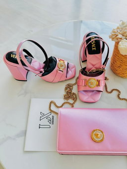 Sandálias Versace pink medusa 