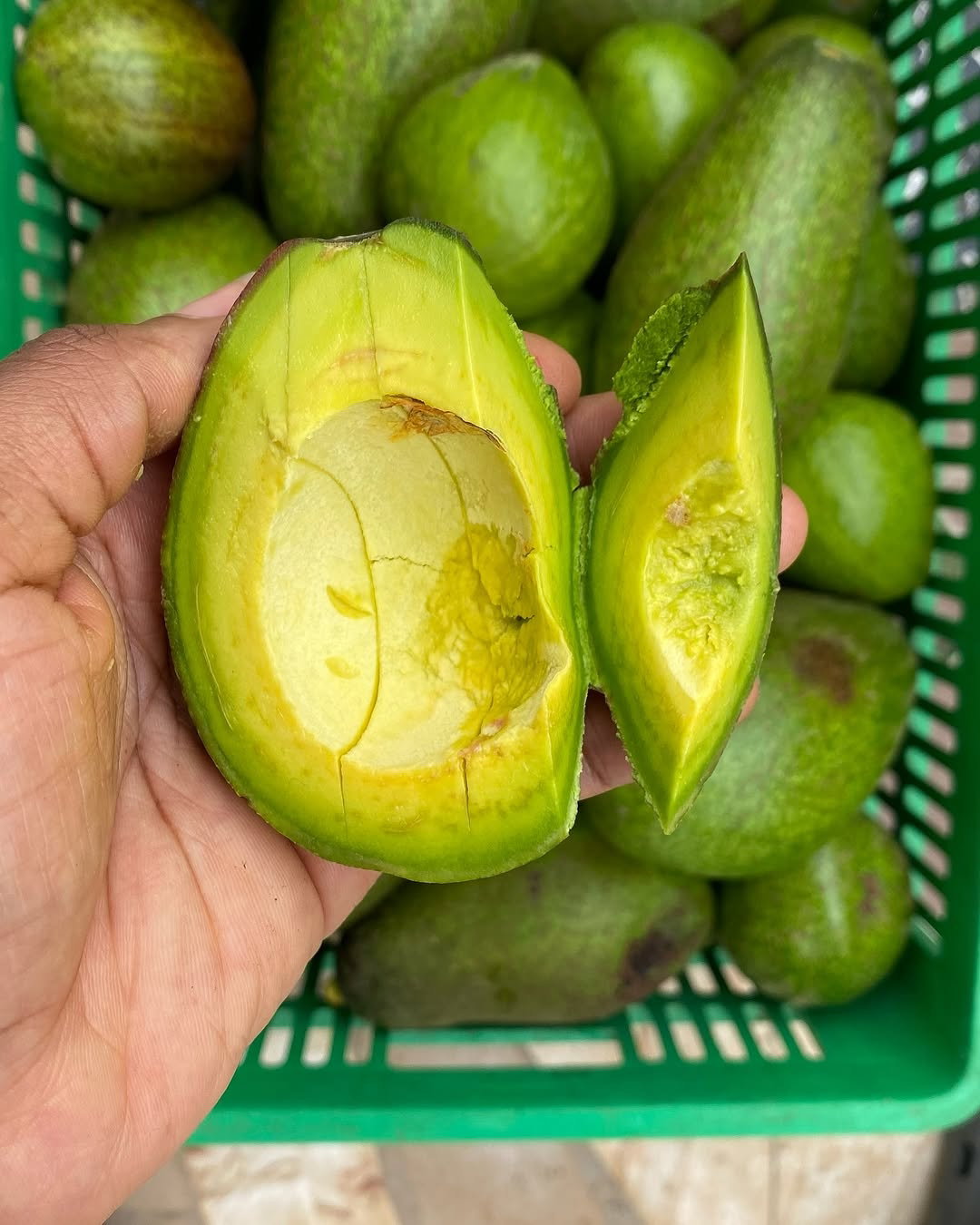 We deliver the best hand-picked Local and Exotic Fresh Fruits, Vegetables and Household Groceries in Lagos._1