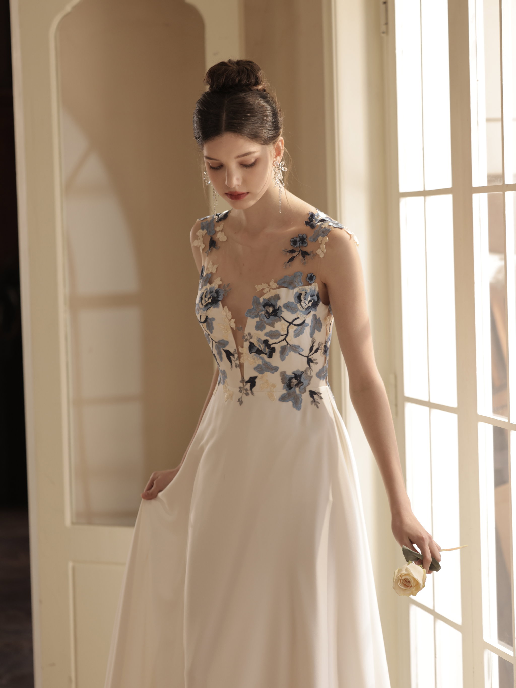The Porcelaine Wedding Dress #0_8