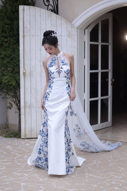 The Porcelain with Cape #8 