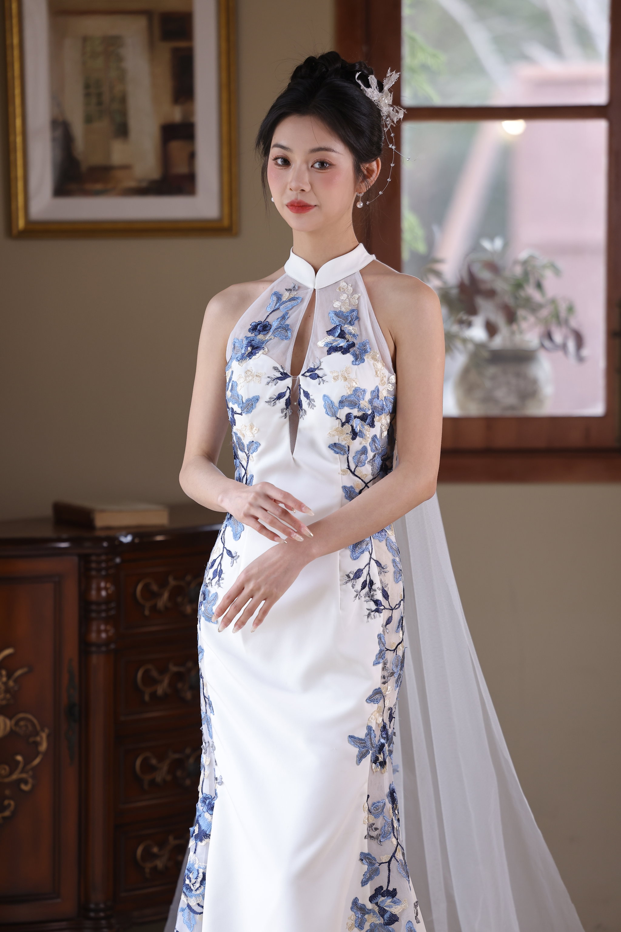The Porcelain with Cape #8 _8