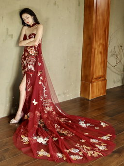 Folklore Cheongsam in Burgundy 