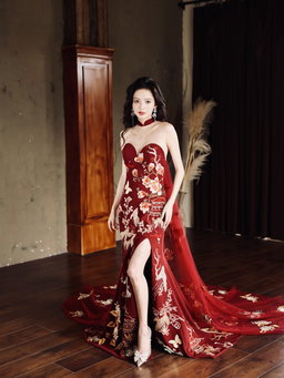 Folklore Cheongsam in Burgundy 