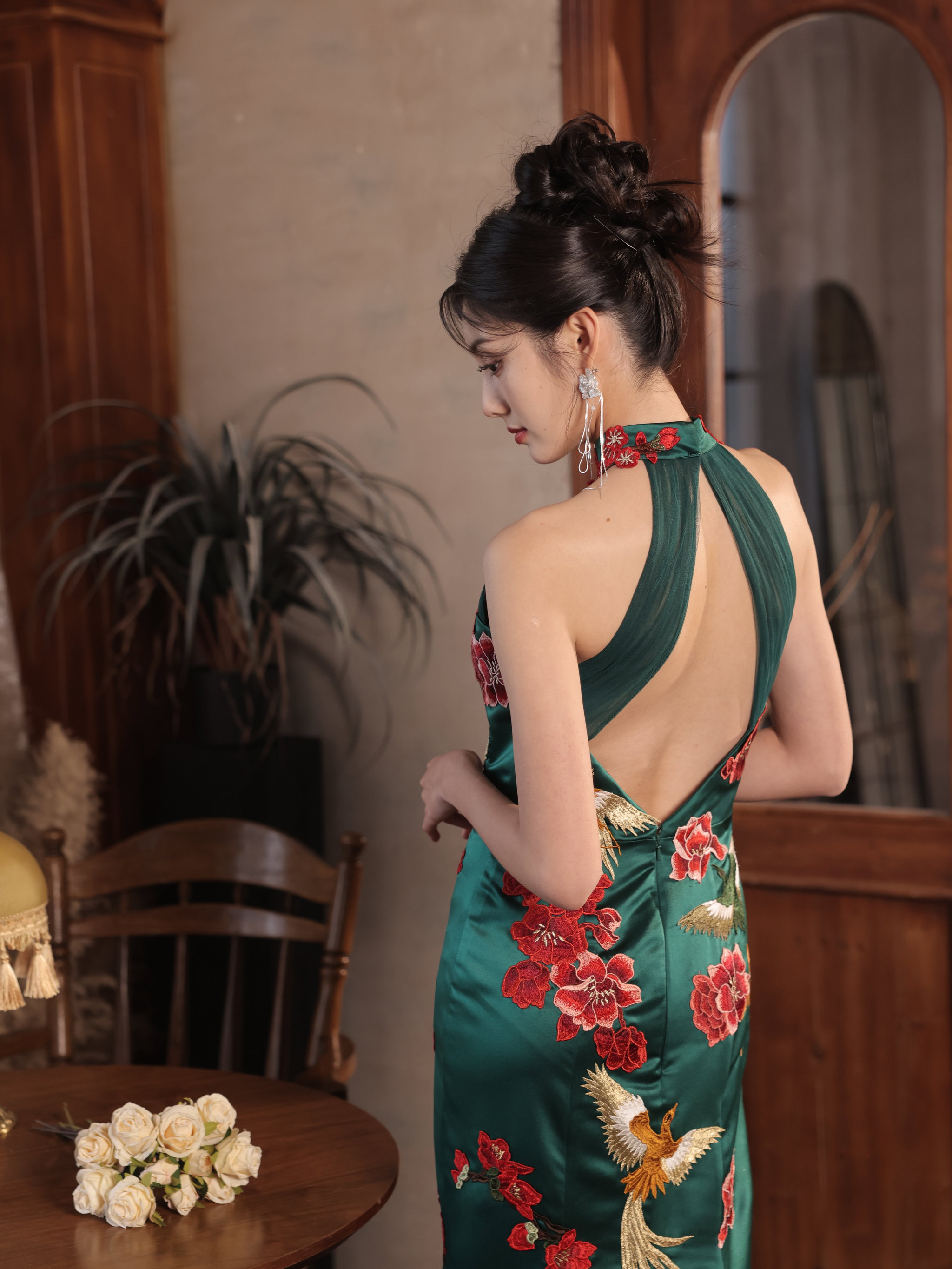 Folklore Cheongsam in Emerald _9