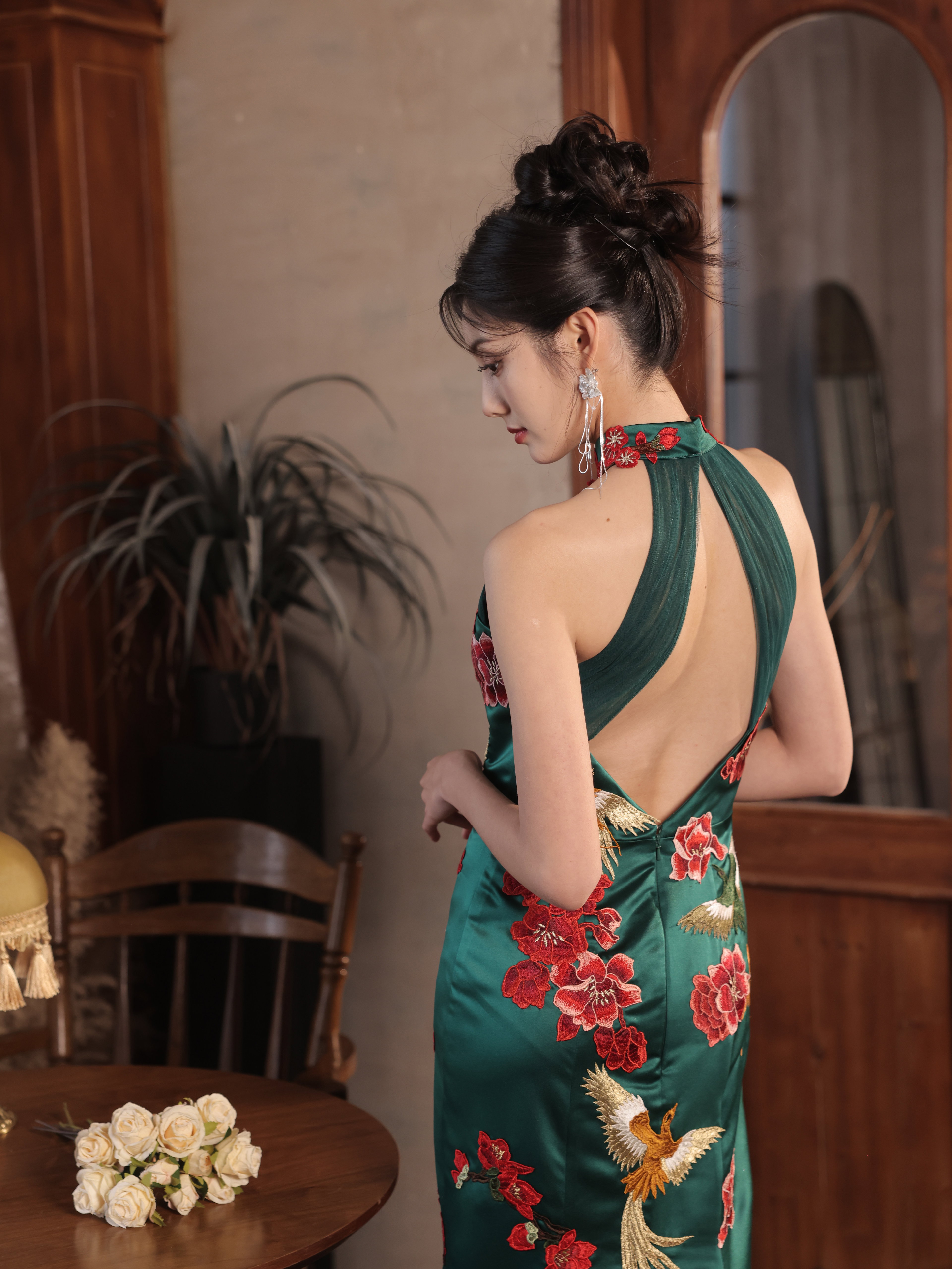 Folklore Cheongsam in Emerald _9