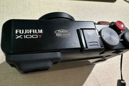 Fuji X100T Black (SG Local Stock)