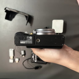 Fuji X70 Silver
