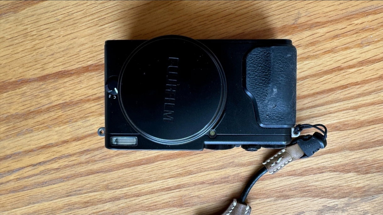 Fuji X70 Black_0