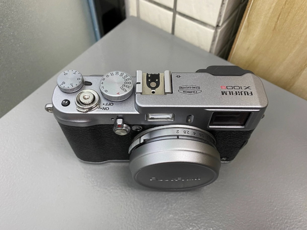 Fuji X100S silver_6