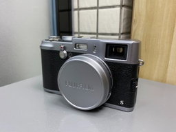 Fuji X100S silver
