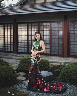 Folklore Cheongsam in Emerald 