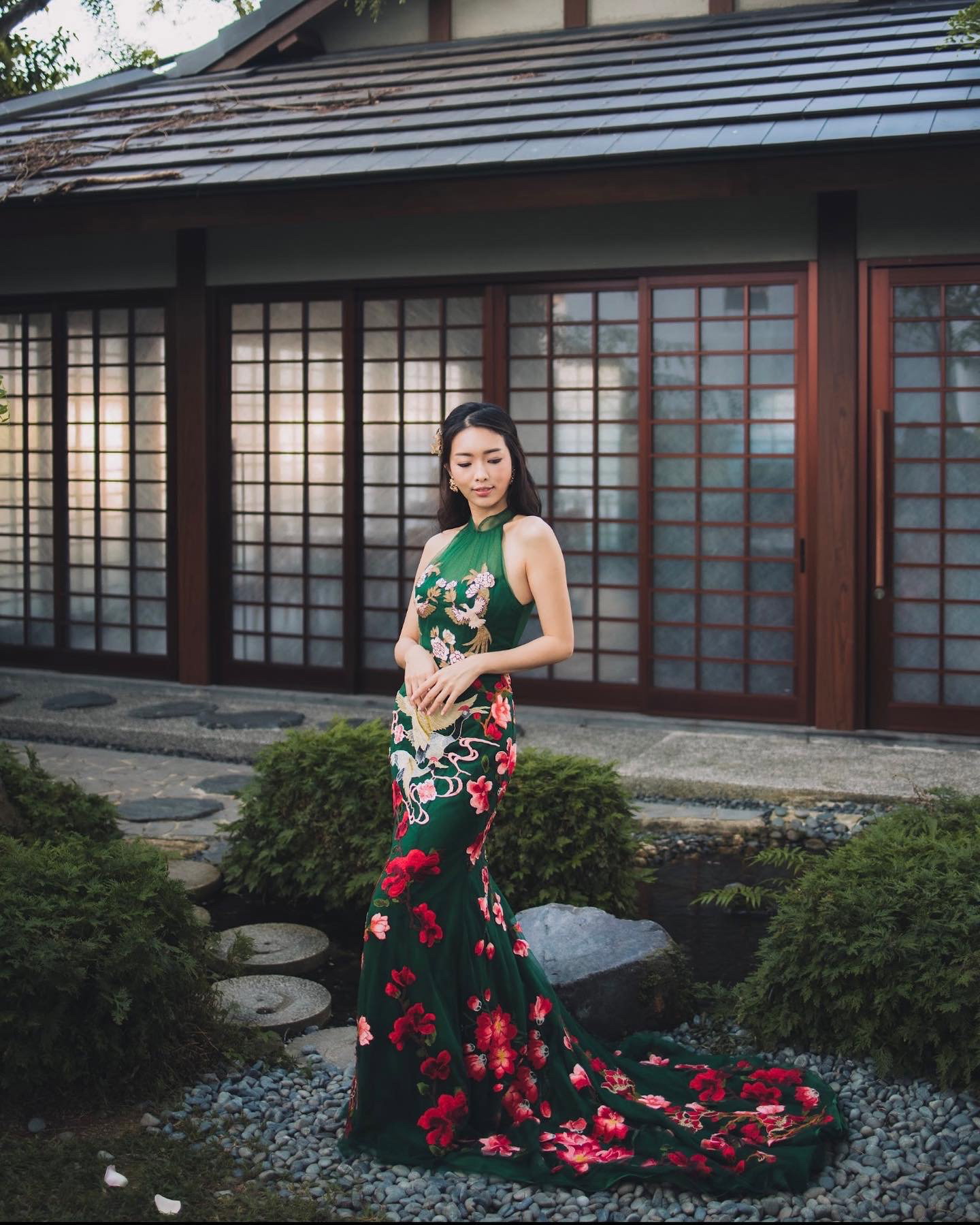 Folklore Cheongsam in Emerald _2