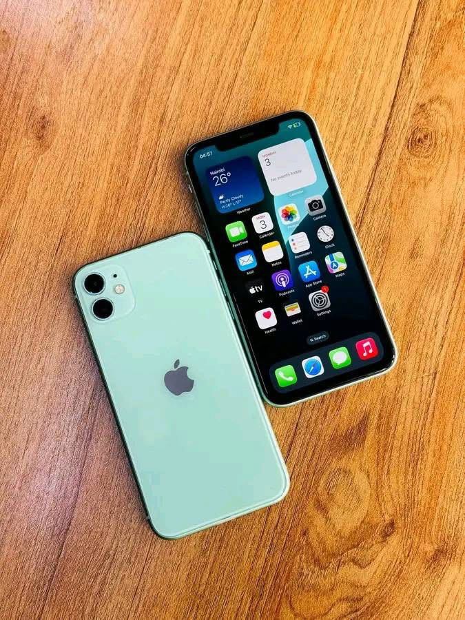 iPhone11•Cash at 850,000• Loan•@380,000 Ugx_2