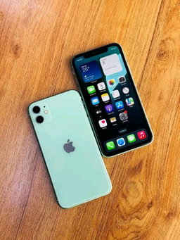 iPhone11•Cash at 850,000• Loan•@380,000 Ugx