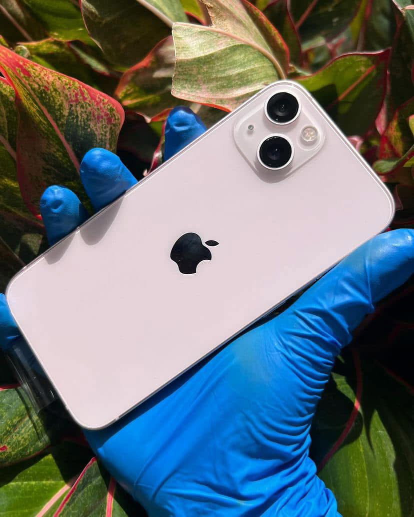 iPhone 13 loan at 680,000ugx_6