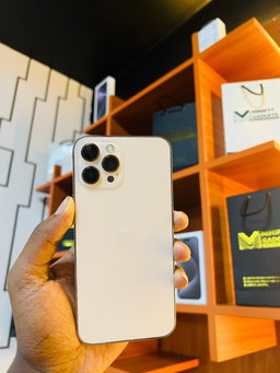 iPhone 13Pro 2.2M and 13ProMax 2.65M loan available 