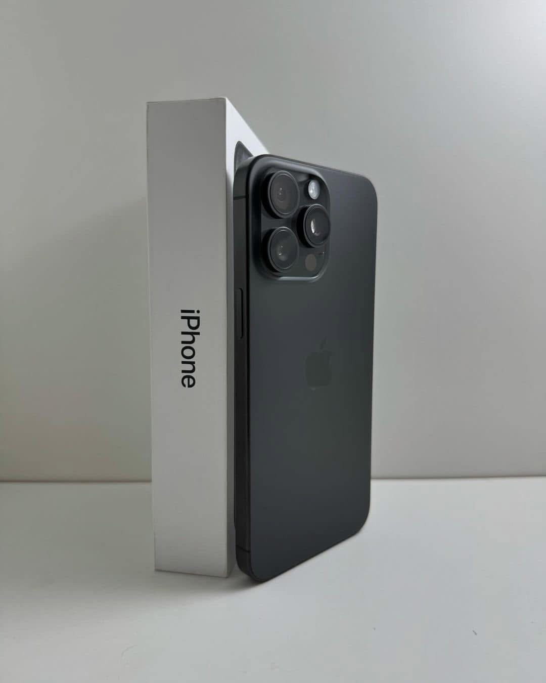iPhone 14pro 2.55 and 14ProMax265000 loan available _0