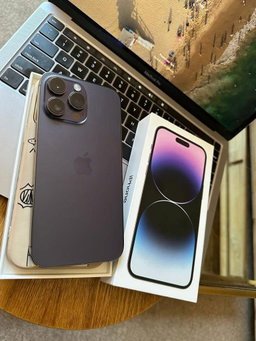 iPhone 14pro 2.55 and 14ProMax265000 loan available 