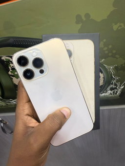 iPhone 13Pro 2.2M and 13ProMax 2.65M loan available 