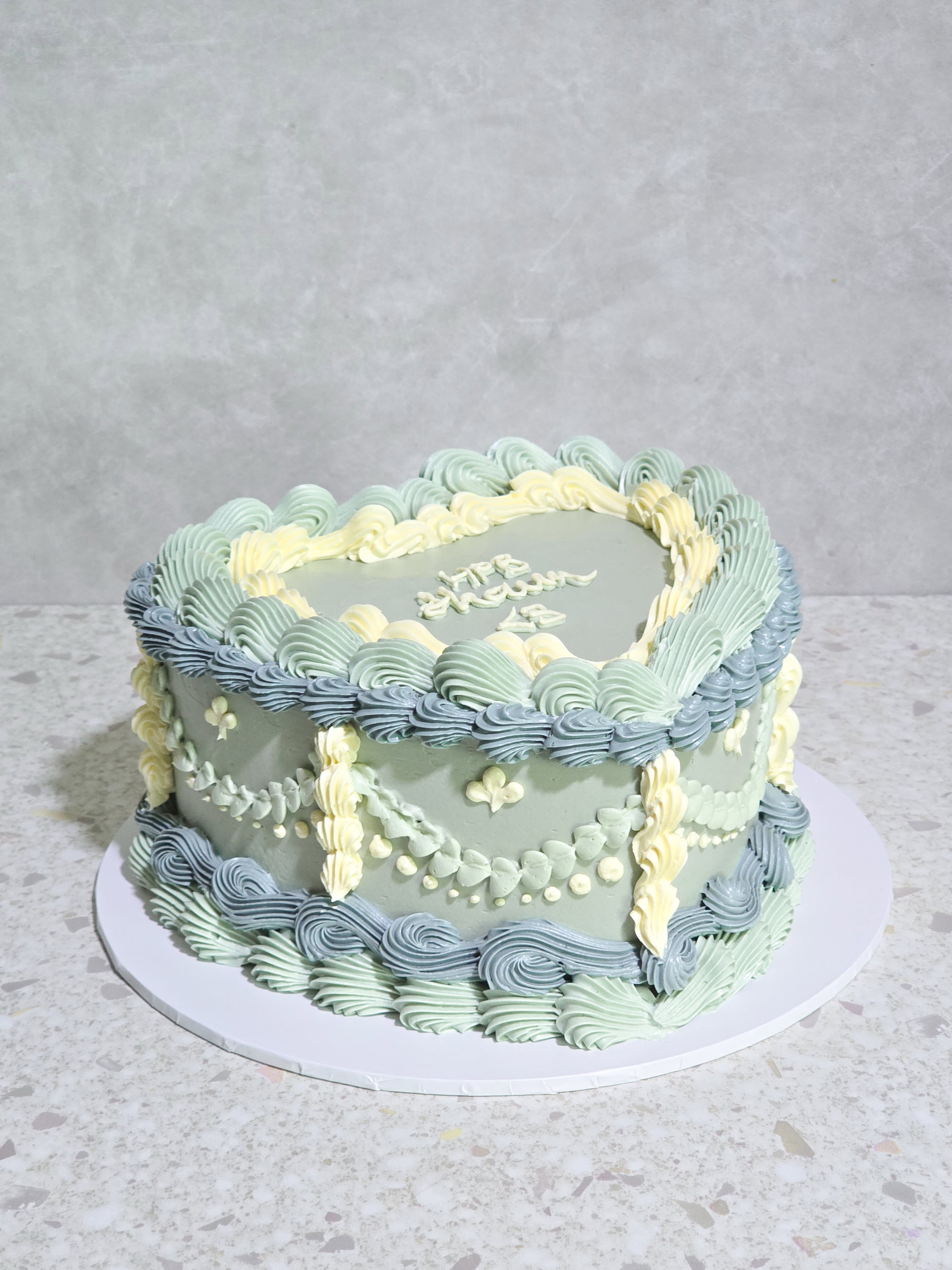 Vintage Heart cake _3