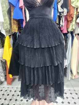 Black Ruffle Skirt (44/46)