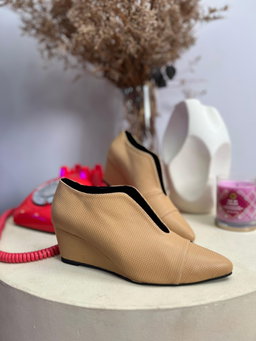 PRE ORDER JAYLA CLASSIC WEDGES ETA FEB 2026