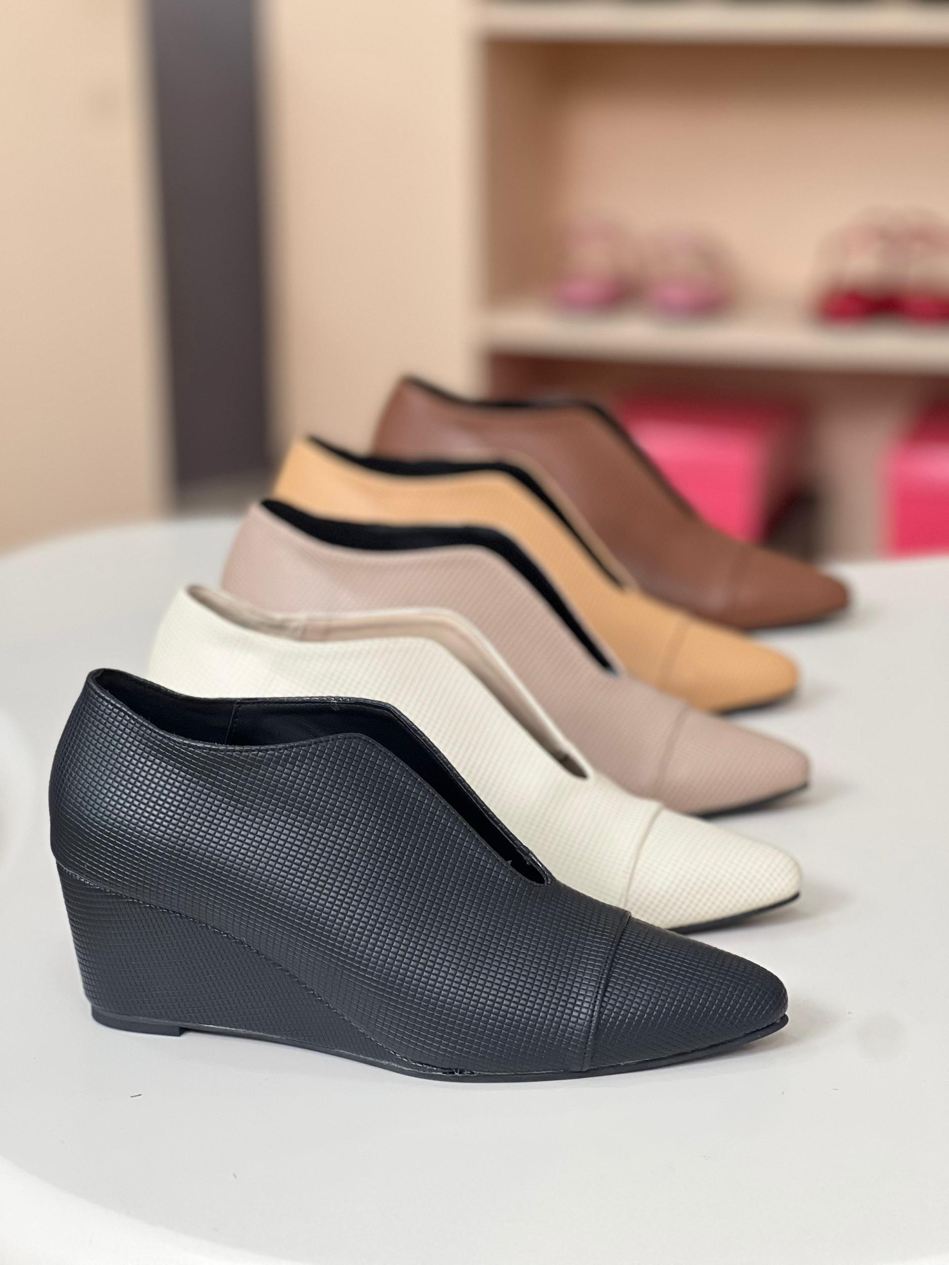 PRE ORDER JAYLA CLASSIC WEDGES ETA FEB 2026_1
