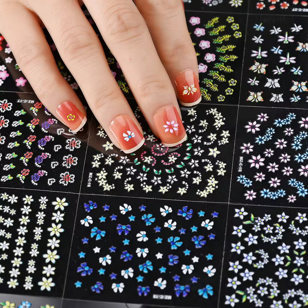 30Pcs Gold Bronzing Nail Art Sticker Set Lace Geometric Flowers Hearts Colorful Flower Nail Art DIY Decals Nail Stickers Decals