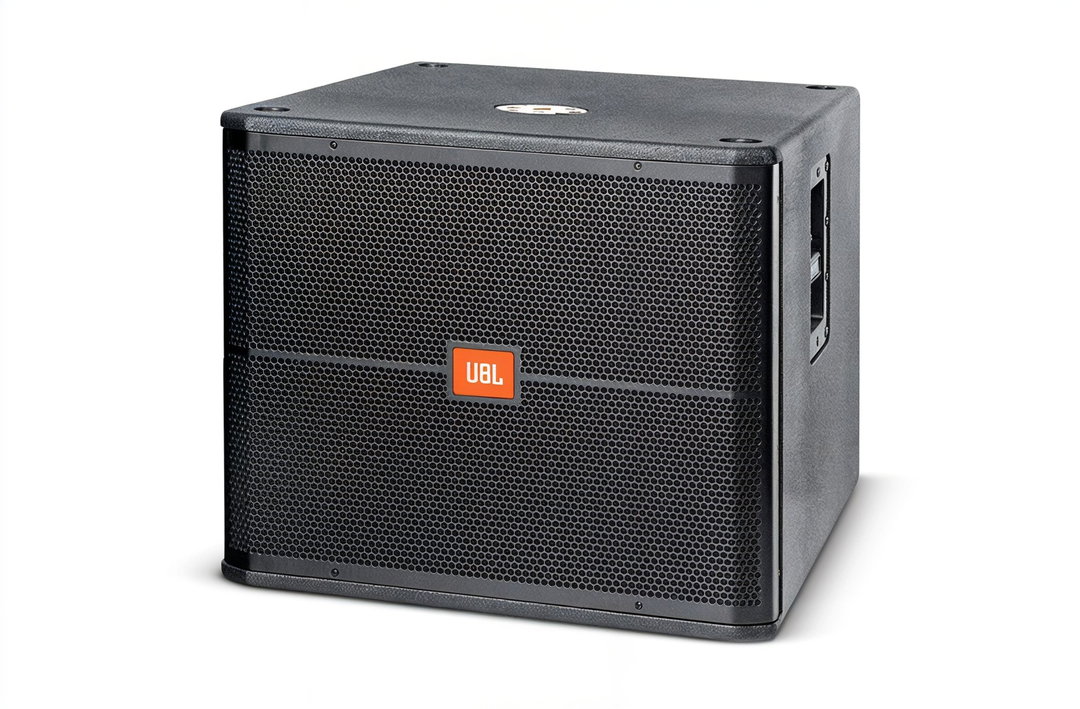 Le JBL SRX718S