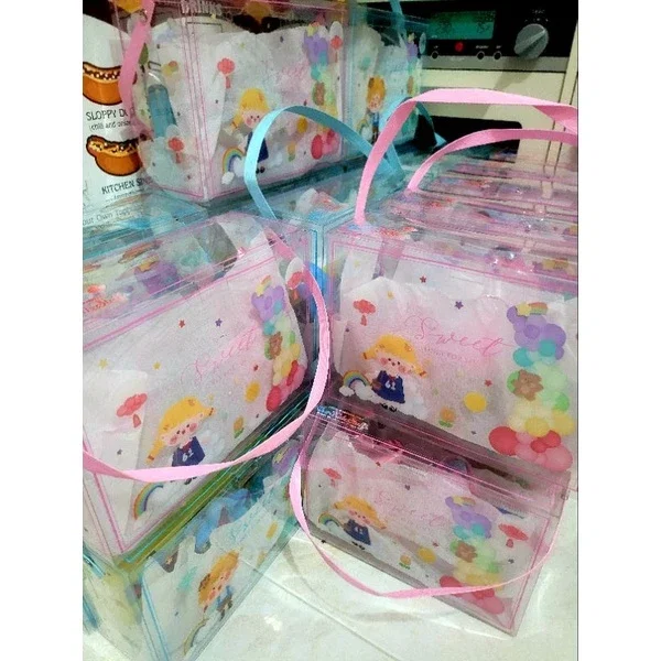 Transparent Gift Box with Handle_1