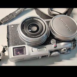 Fuji X100S silver