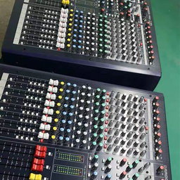 YAMAHA MIXER LX9 – 32 CANAUX