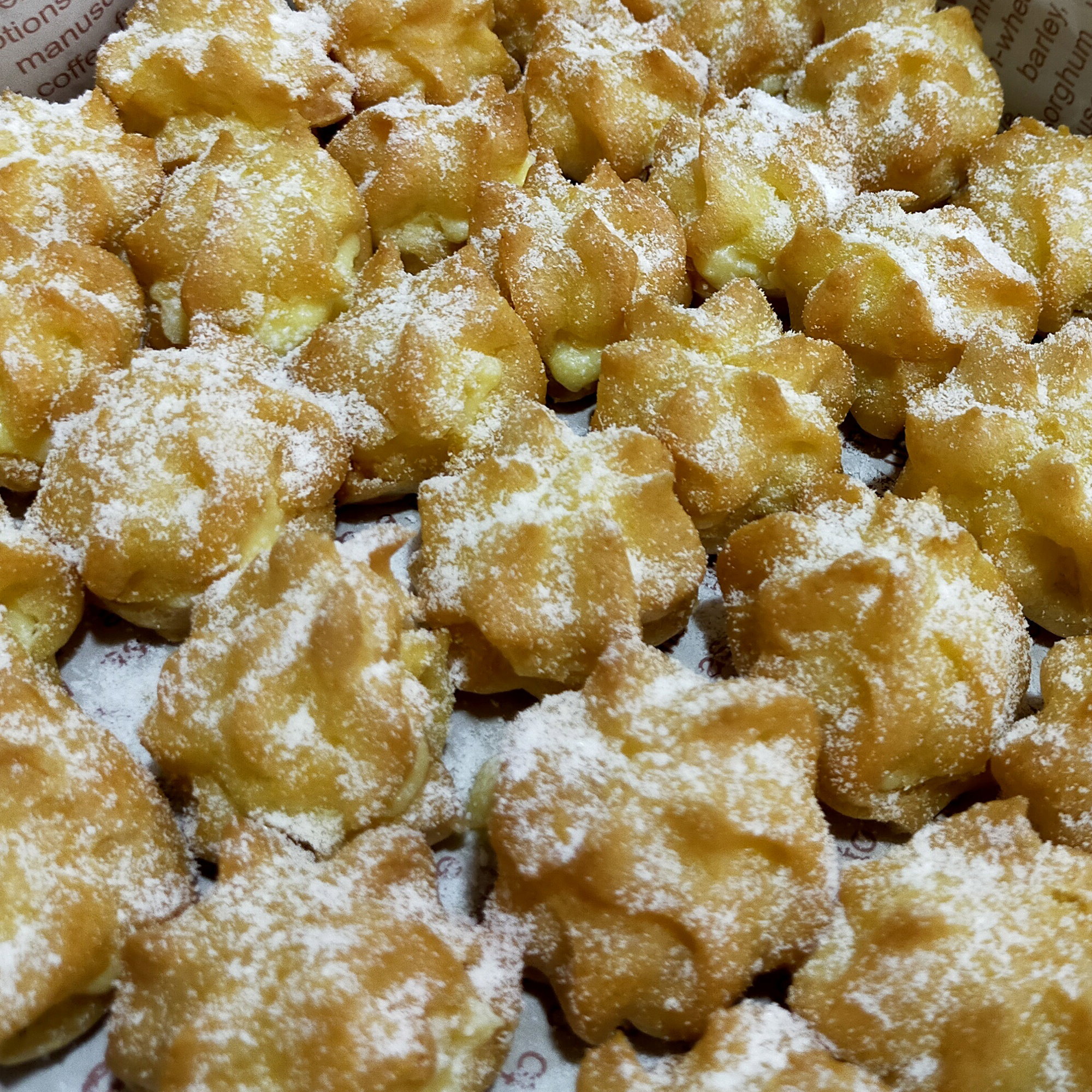 Combo Brownies 8inch & Mini Creampuff (30pcs/1box)_1