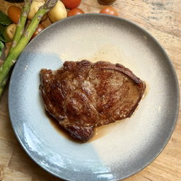 Rib Eye Steak ≈ 400 GR