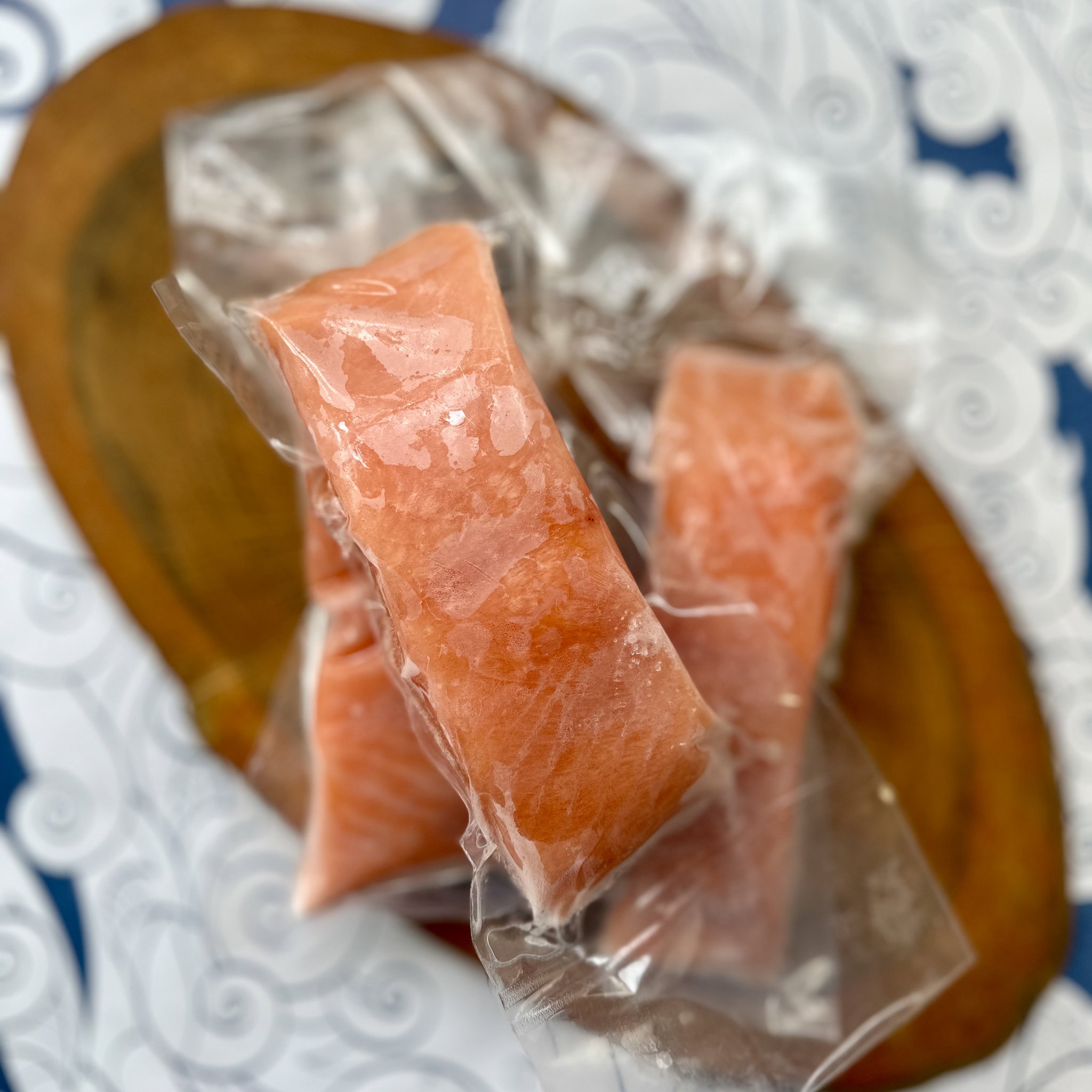 Zalmmoten met vel 200 gr_1