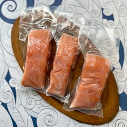 Zalmmoten met vel 200 gr