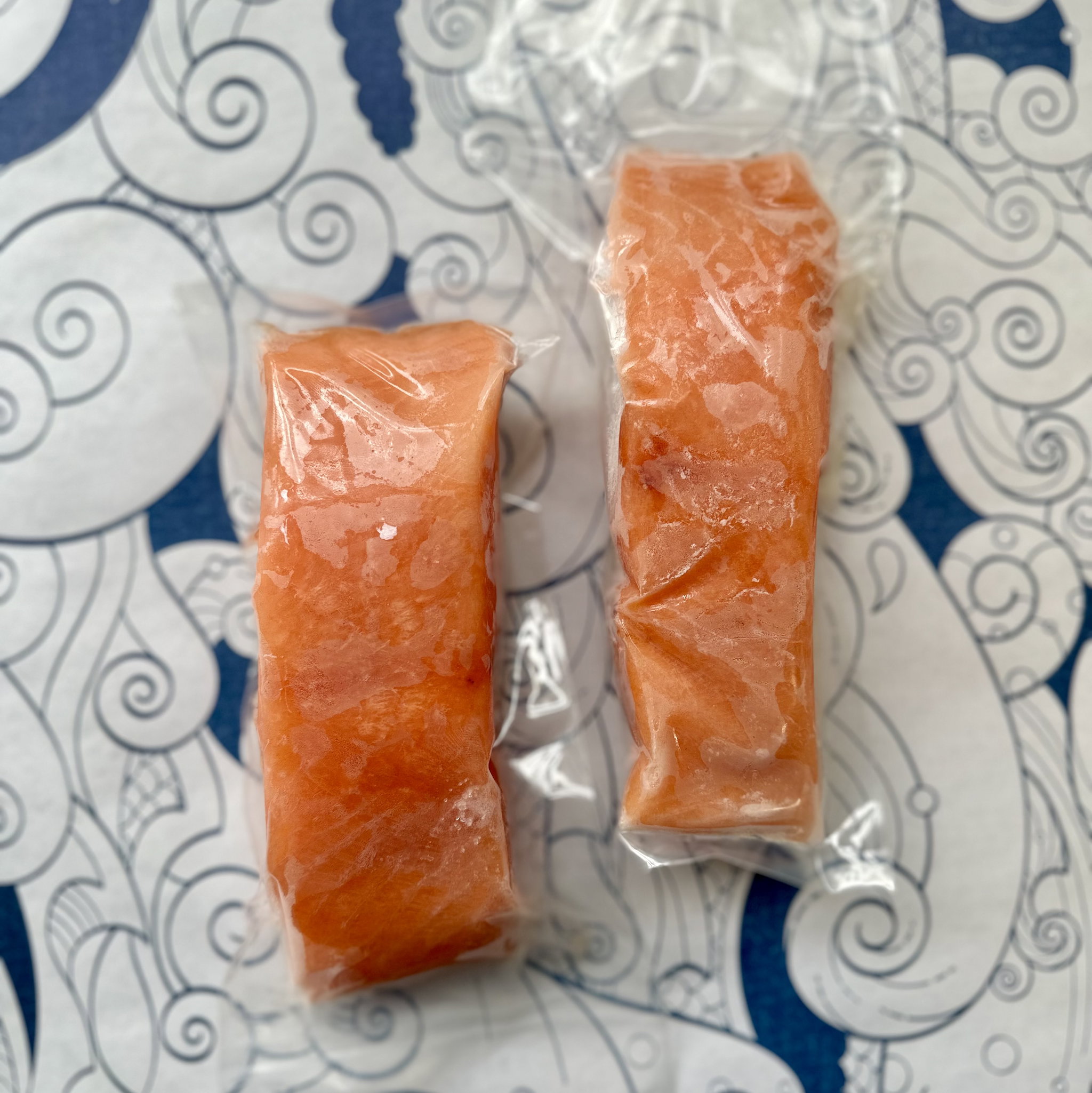 Zalmmoten met vel 200 gr_0