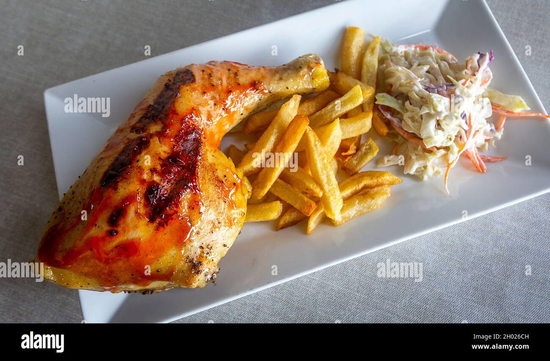 1/4 BBQ Chicken Chips & Salad & Roll