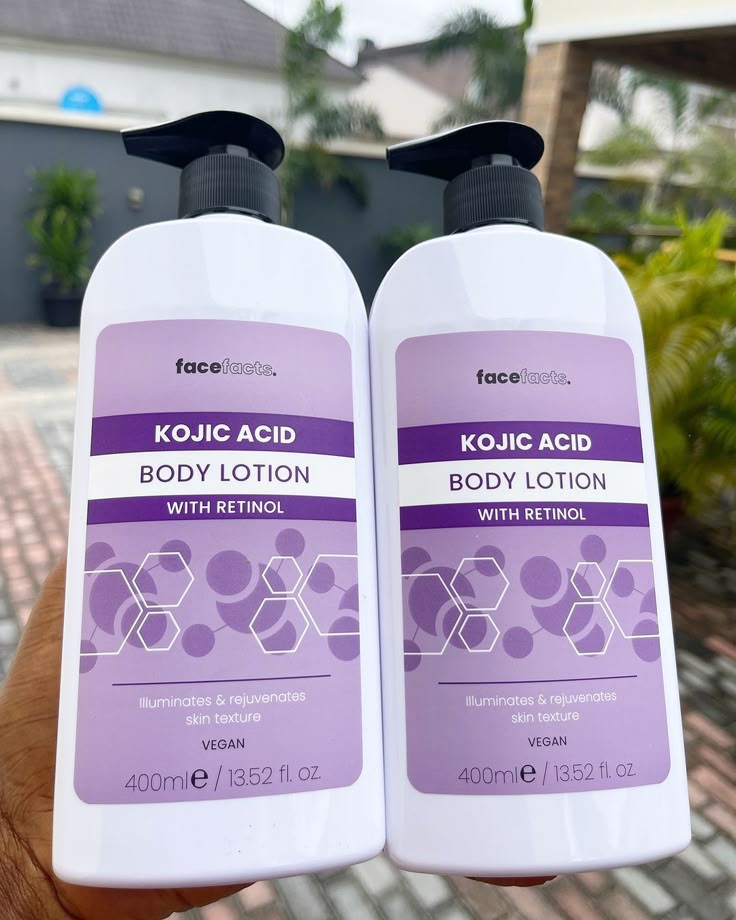 Face Facts à l'acide kojique et au retinol