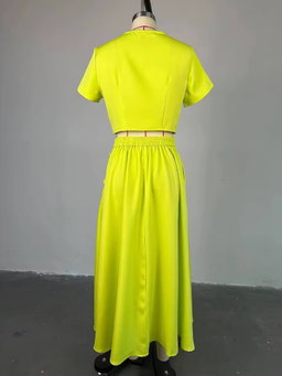 Hk7536 Latest Design Summer Outfits for Women O-neck Short Sleeve Top and High Waist Breasted Skirt Two Piece Set Women Clothing