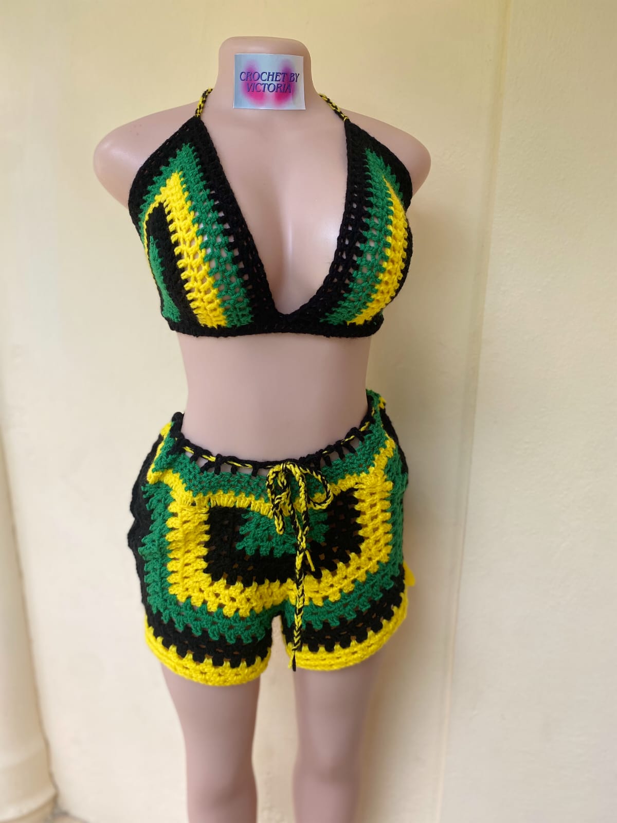 Jamaica colored shorts set_0