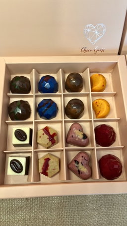 Medium Choco Box