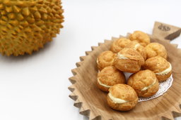 Durian Puff (Box of 8)